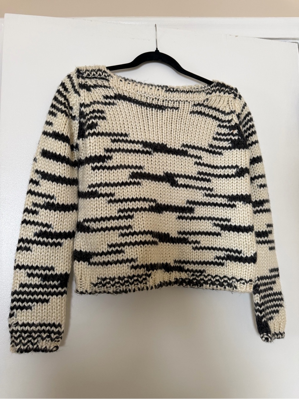 525 America Cream and Black Patterned Chunky Crewneck Sweater